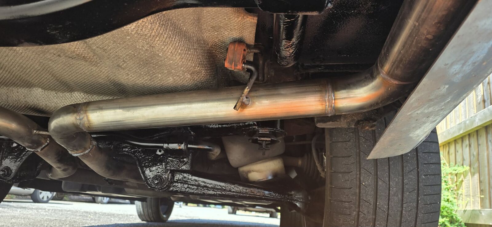 Custom exhaust pipework
